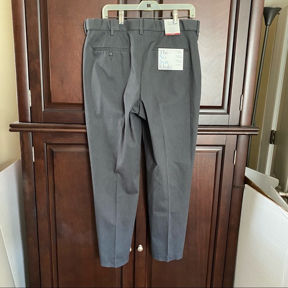 Croft & Barrow Classic Grey Stretch Khaki Pants 34 - Picture 6 of 15